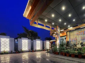 Royale Residency - Image 4