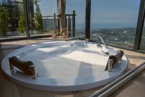 Wood Life Bungalow - Image 3