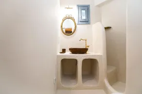 Iris Villa - Image 2