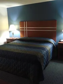 Quality Inn - Image 4