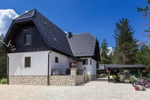 House Zeljko - Image 2