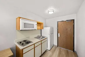 Days Inn & Suites by Wyndham Rochester Mayo Clinic South - Image 3