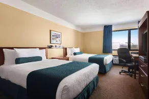 Days Inn by Wyndham Blainville Conference Centre - Image 2