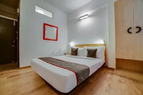 OYO Townhouse 361 Sarvar Hospitality - Image 5