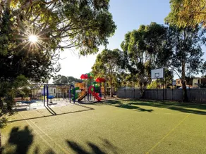Beachside Holiday Park - Image 2