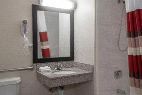 Red Roof Inn Bristol - Image 3