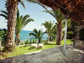 Grekis Beach Hotel and Apartments - Image 5