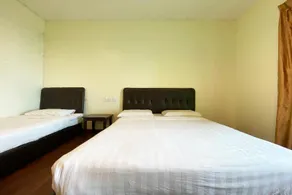 Rocky Mountain Lodge - Image 2