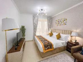 Goldcrest Executive - Image 2