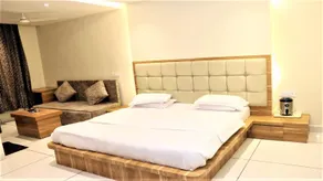 Beyond Stay Hotel Pachmarhi - Image 4