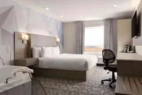 Days Inn by Wyndham Calgary North Balzac - Image 2