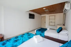 Hotel Sorrento Beach - Image 2