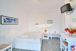 Soultana Rooms & Studios - Image 5