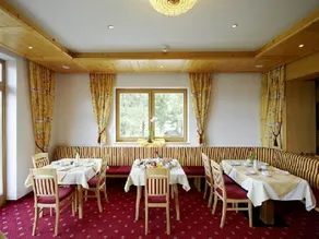 Natur & Spa Hotel Panorama - Image 4