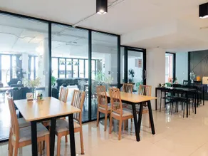 R1 Boutique Serviced Apartment - Image 2