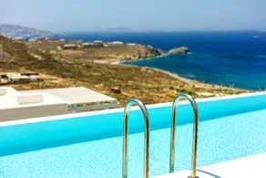 EPIC BLUE MYKONOS, LUXURY SUITES & VILLAS - Image 4