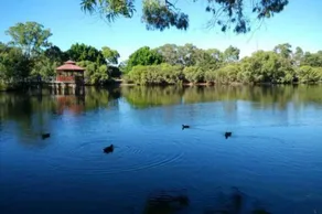 Perth Lake Side Lodge - Image 2