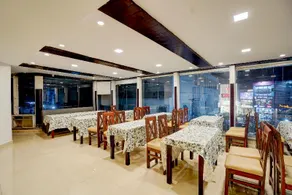 Super Townhouse OAK Clock Tower Rajpur Road - Image 2