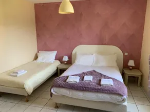 Hotel A Jayac - Logis Hotels - Image 2