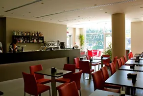 Tag Hotel - Image 2