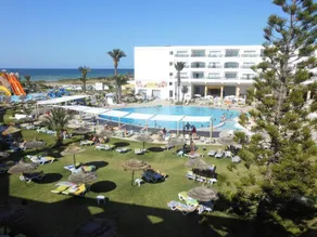 Le Soleil Bella Vista Resort - Image 2