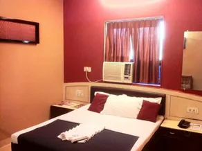 Red Palms Residency - Image 2