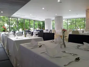 Pattaya Discovery Beach Hotel - Image 2