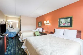 Days Inn by Wyndham Pittsburgh-Harmarville - Image 5