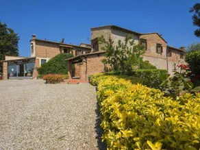 Lovely Farmhouse in Castelfiorentino with Garden - Image 3