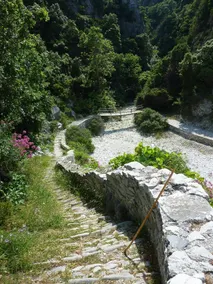 Atrapos Hotel - Image 2