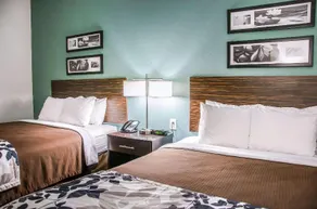 SLEEP INN & SUITES CENTER - Image 5