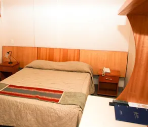 Athenas Plaza Hotel - Image 4