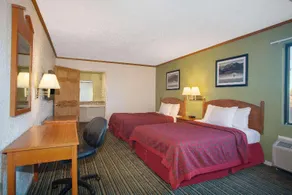 Days Inn by Wyndham Wichita West Near Airport - Image 5