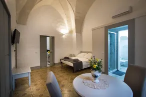 Le Finestre Su Porta Carrese - Luxury Rooms & Suit - Image 3