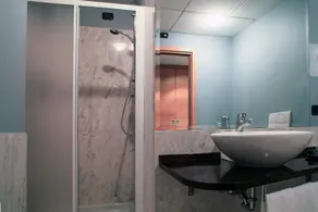 Studios Hotel - Image 3