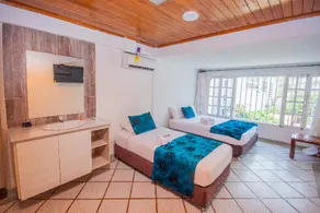 Hotel Sorrento Beach - Image 3