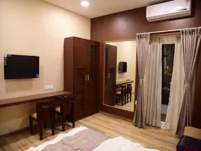 Shri Padam Heritage - Image 3