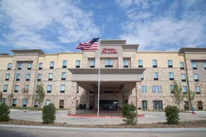 Hampton Inn and Suites McKinney TX - Image 2