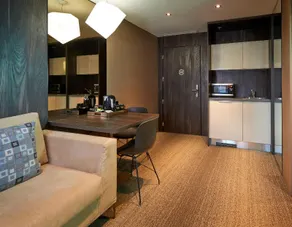 Bloc Hotel Birmingham - Image 5