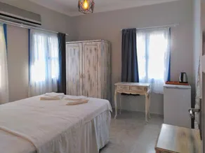 Mavibeyaz Bozcaada - Image 4