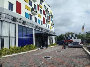 Hype Motorsports Hotel - Image 4