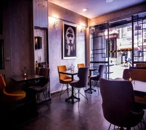 Karamans Sirkeci Suites Hotel - Image 3