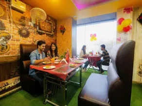 FabHotel Royal Palace AB Road - Image 3