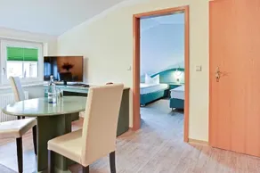 Waldhof Hotel- & Ferienanlage - Image 2