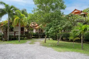 School Beach Resort - Image 4