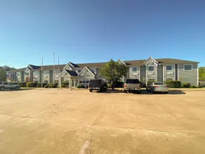 Happy Days Hotel - Image 2