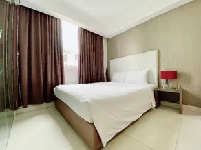 The Luxe Hotel - Image 4