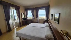 Hotel Las Sirenas - Image 2
