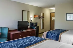 Comfort Inn - Image 2
