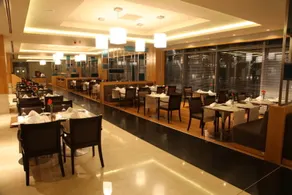 ISG Airport Hotel - Image 5